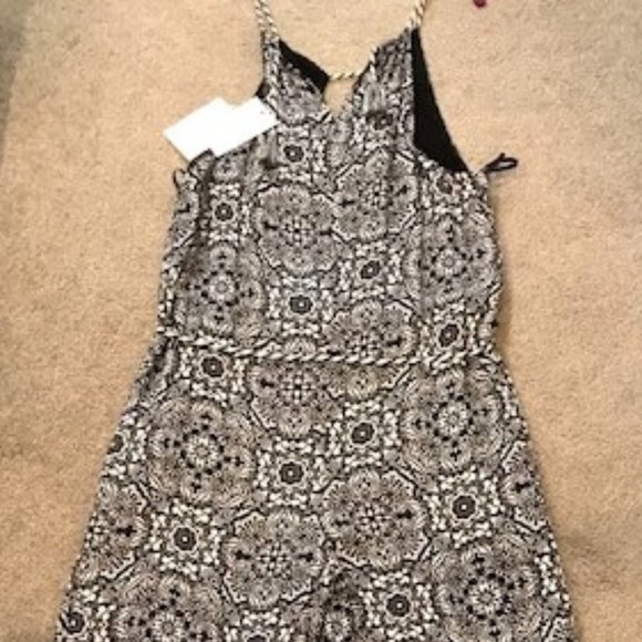 JetSet Diaries Lilith Pantsuit  4 Long New w/ tags - Picture 3 of 5